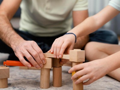 Дерев’яний конструктор для дітей — ідеальний подарунок тих хто полюбляє майструвати
