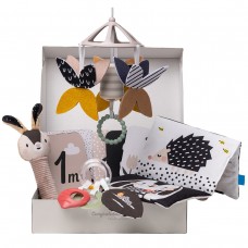 Подарунковий набір іграшок для новонародженого – Чорно-біла гармонія