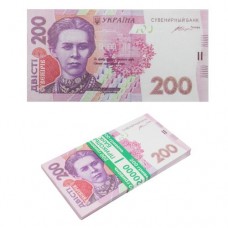 Пачка купюр "200 гривен"