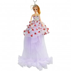 Лялька в бальній сукні 
