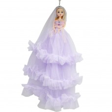Лялька в довгій сукні 