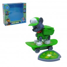 Фигурка на скейте 