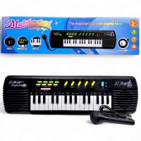 Синтезатор (31 клавиша, микрофон, USB-кабель, на батарейках, в коробке)