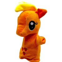 Мʼяка іграшка-рукавичка 