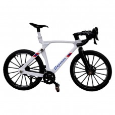 Велосипед металевий в коробці р.13x5,4x9,4см (БІЛИЙ)