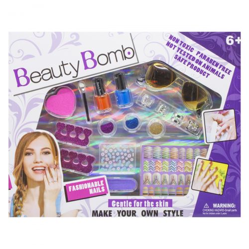 Набор косметики и аксессуаров "Beauty Bomb" (Xin Da Toys)