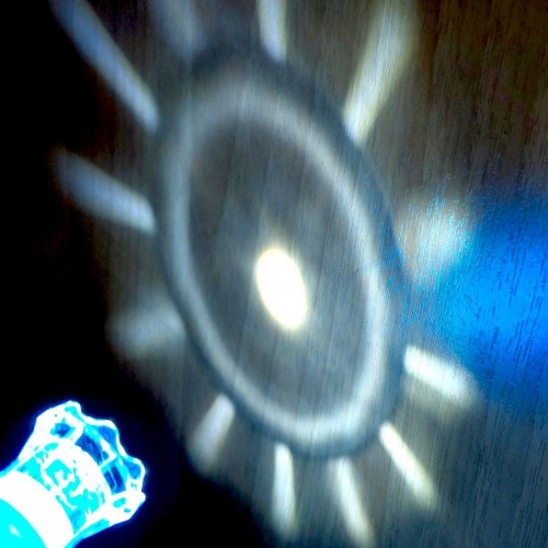 Брелок ліхтарик квітка гостра різнокольорова 9 см (MiC)