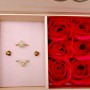 Набір прикрас, магнітна застібка, 2 каблучки, сережки, бутони троянди, листівка, паперовий пакет, в коробці (MiC)