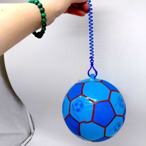 Мяч резиновый, диаметр 17 см, карабин с пружинкой, СИНИЙ (MiC)