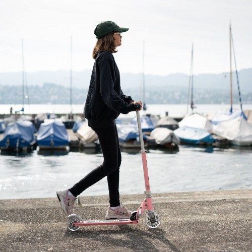 Самокат Micro серії Sprite LED - Неонова троянда (Micro)