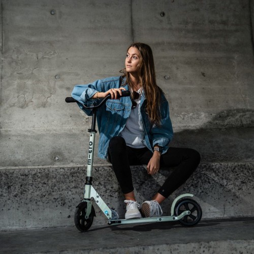 Самокат Micro серії Speed Deluxe - Колір зеленої глини (Micro)