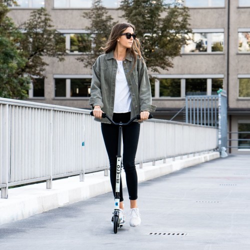 Самокат Micro серії Speed Deluxe - Колір зеленої глини (Micro)