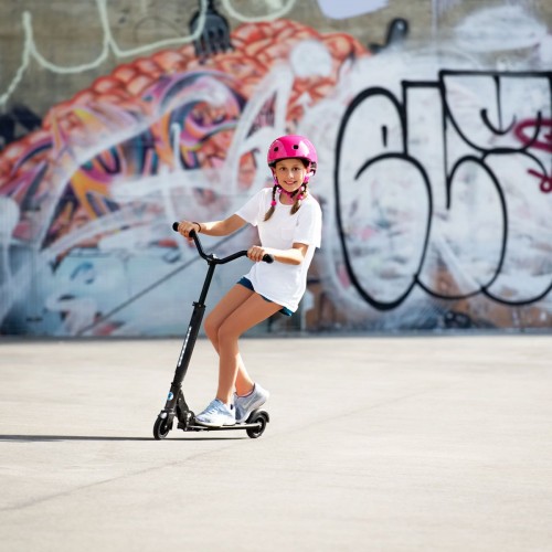 Самокат MICRO серії Sprite Deluxe – Чорний (Micro)