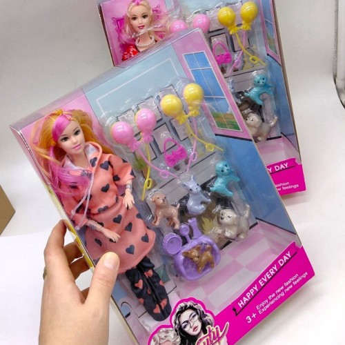 Кукла с любимцами, игровой набор (ВИД 2) (MiC)