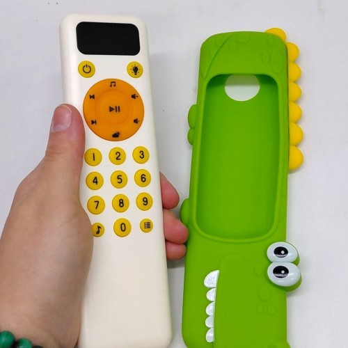 Пульт подсветки (мелодии, звуки погоды и животных, цифры, слова, озвучивание на английском языке, регулировка громкости, резиновый чехол) КРОКОДИЛ (Lucky Baby)