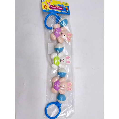 Брязкальце на коляску "Зайчики" в кульку р.40x10.5x2 см (YG Toys)