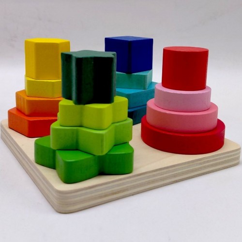 Деревянный геометрический сортер "WToys", 12,5х12,5 см, в коробке (Wtoys)