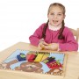 Melissa & Doug: Деревянная доска с застежками (Melissa & Doug)